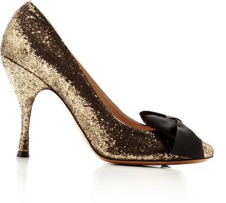 formal pumps with grosgrain ribbon bow