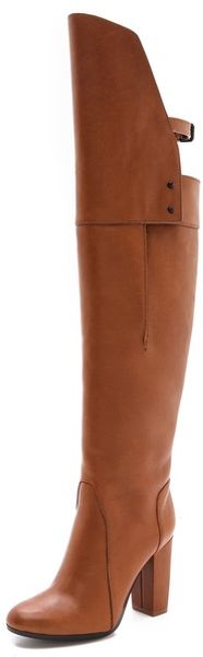 closed toe boots