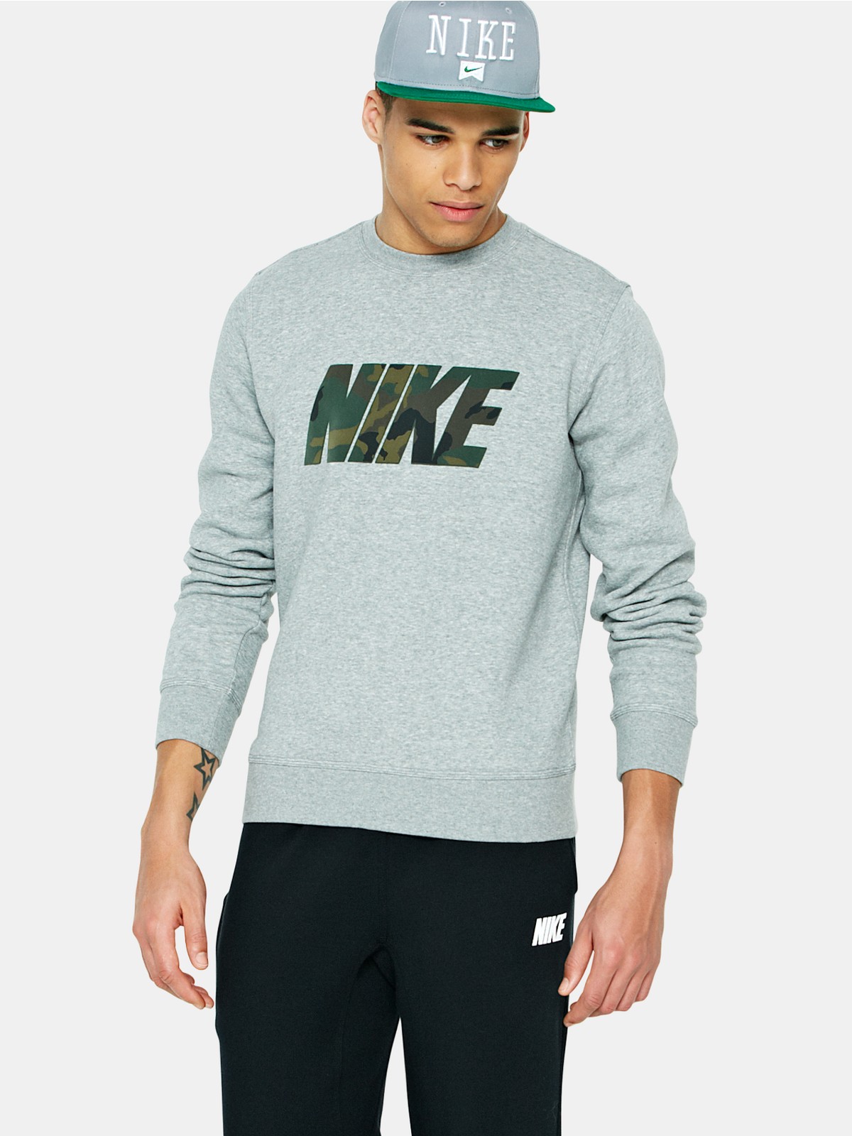 nike club camo crew sweat