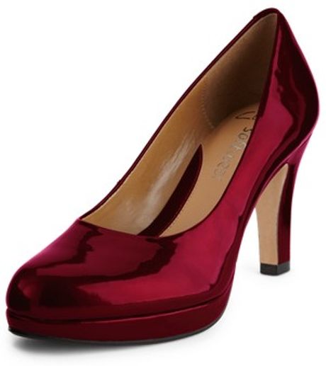 red heels clarks