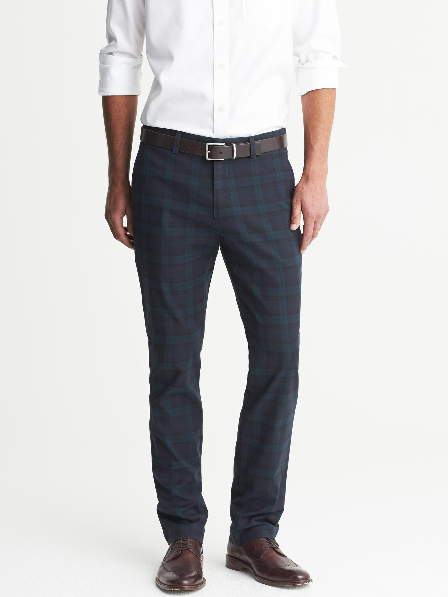 Banana Republic Aiden Slim Fit Plaid Chino Tartan Green in Green for