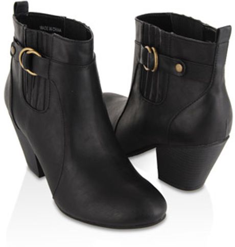 Forever 21 Buckled Ankle Boots in Black