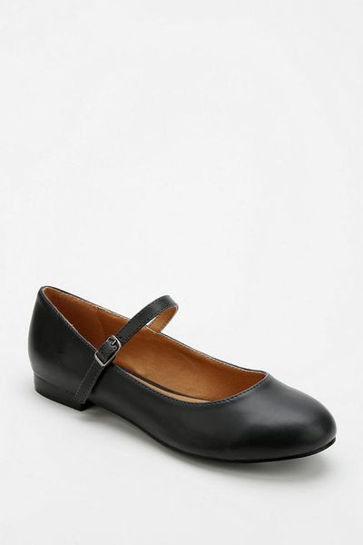 Urban Outfitters Cooperative Alice Mary Jane in Black | Lyst