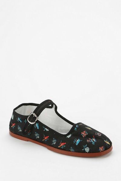Urban Outfitters Printed Mary Jane in Floral (BLACK FLORAL) | Lyst