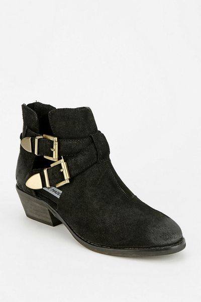 Urban Outfitters Steve Madden Cinch Cutout Ankle Boot in Black | Lyst