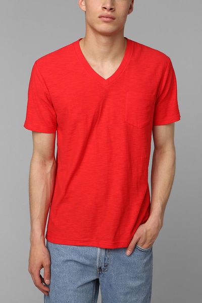 Urban Outfitters Bdg Slub Pocket V-neck Tee in Red for Men | Lyst
