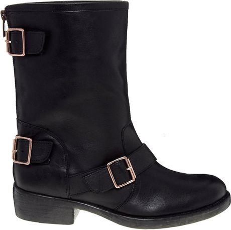 black boots with rose gold