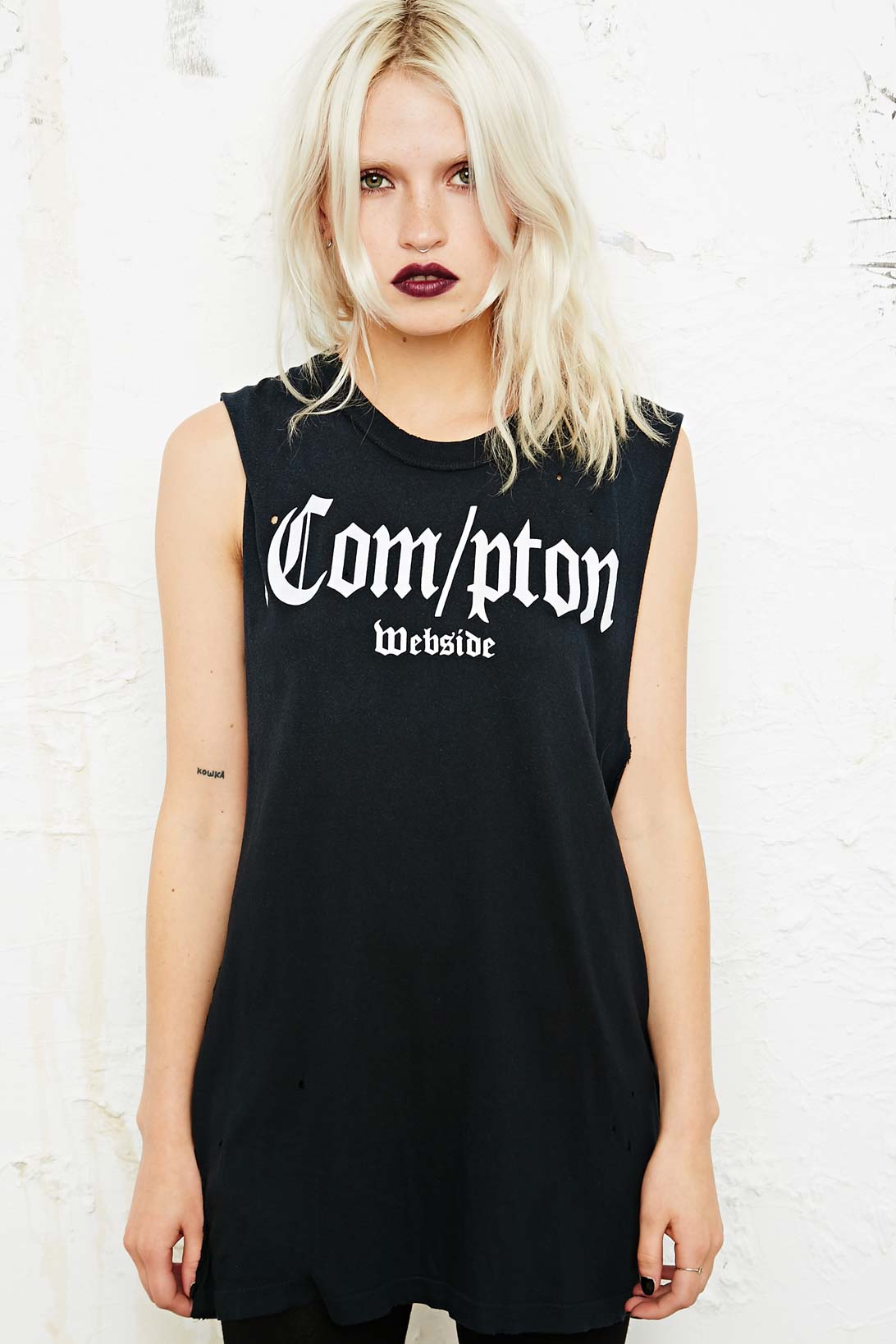 Urban Outfitters Unif Black Compton Webside 