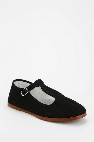 Urban Outfitters T-Strap Mary Jane in Black | Lyst