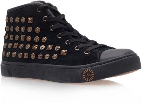 ugg tye trainers black