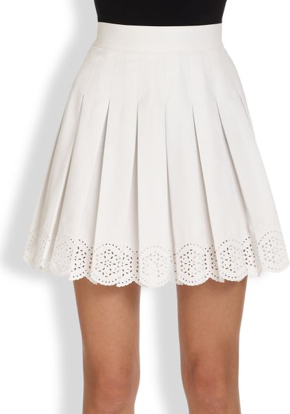 Alexander Mcqueen Pleated Eyelet Mini Skirt in White (OPTICAL WHITE) | Lyst