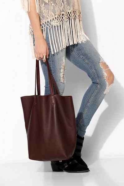 Urban Outfitters Baggu Basic Leather Tote Bag in Brown (DARK BROWN) | Lyst