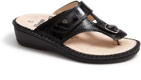 Finn Comfort Phuket Sandal in Black (Black Patent) | Lyst
