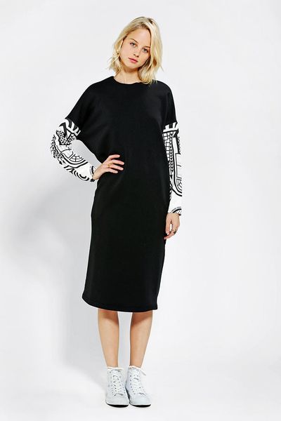 Urban Outfitters Long Sleeve Dolman Midi Dress in Black (BLACK  WHITE ...