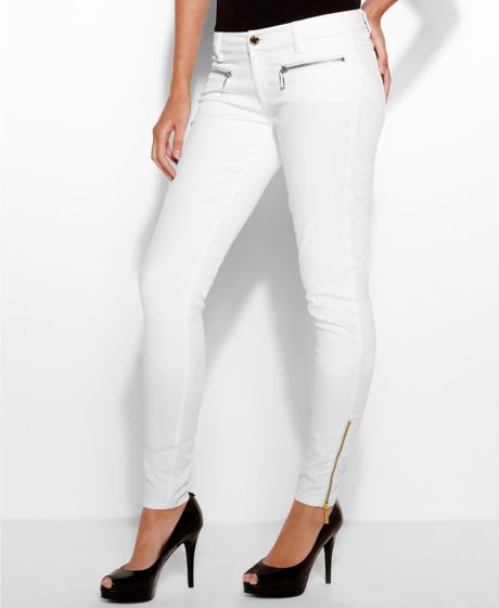 Michael Kors Colored Wash Zipper Skinny Jeans in White (Cream)