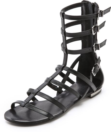 Schutz Fanny Flat Gladiator Sandals in Black | Lyst