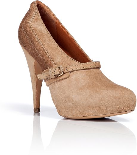 camel platform pumps