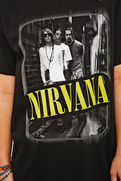 Urban Outfitters Nirvana 3990s Photo Tee in Black | Lyst