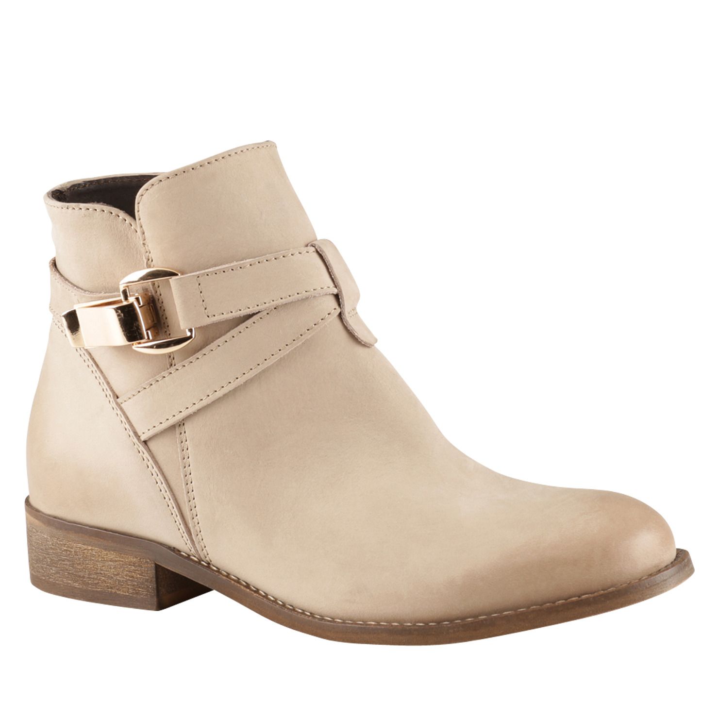 round toe block heel boots