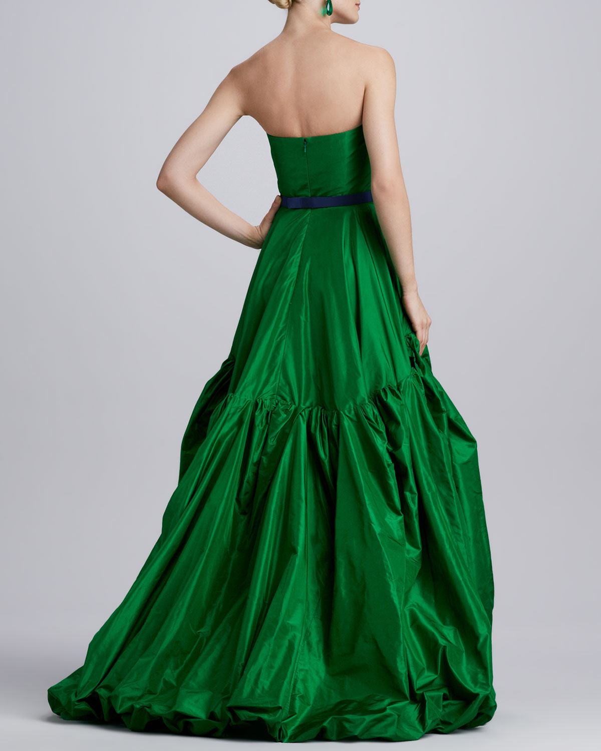 Lyst Oscar De La Renta Strapless Silk Ball Gown Kelly Green In Green