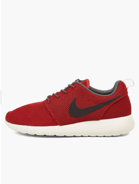 nike mens red shoes