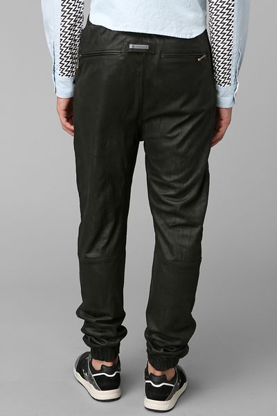 zanerobe black joggers