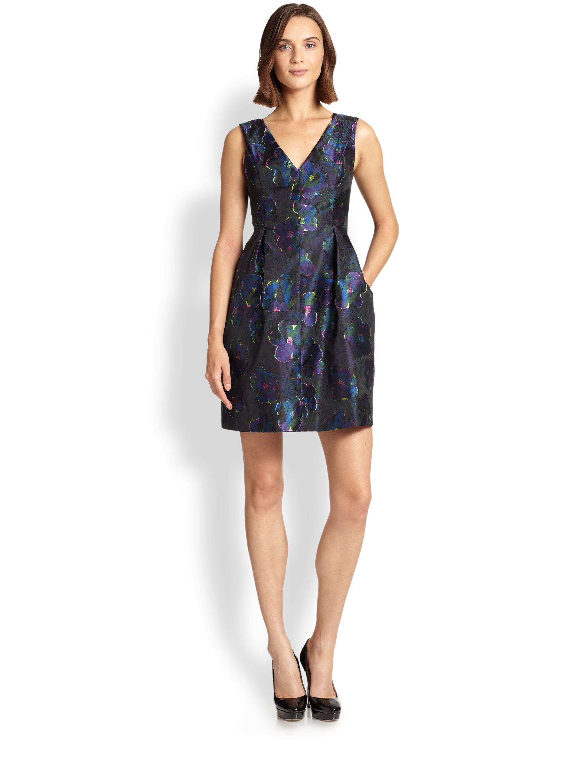 Tibi clothes Below is a list of mottoes and phrase in various languages (Latin, French, Welsh, Irish, etc.) and their English translations. Hint: Rather than wade through the whole list, try your browser's