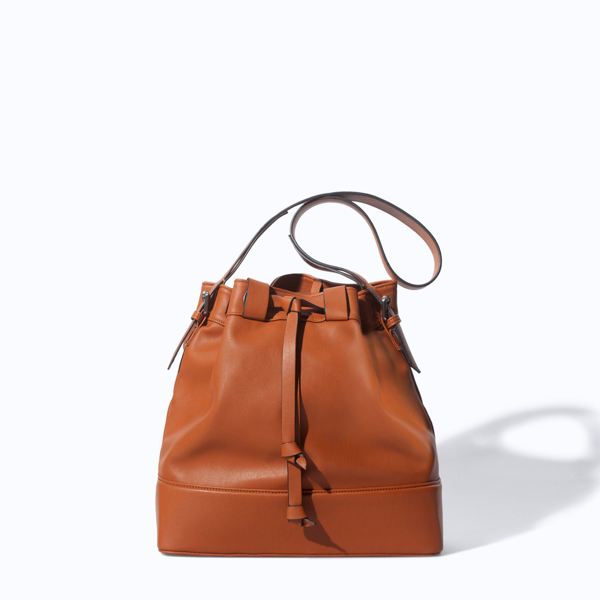 Zara Drawstring Bucket Bag in Brown (Leather) | Lyst