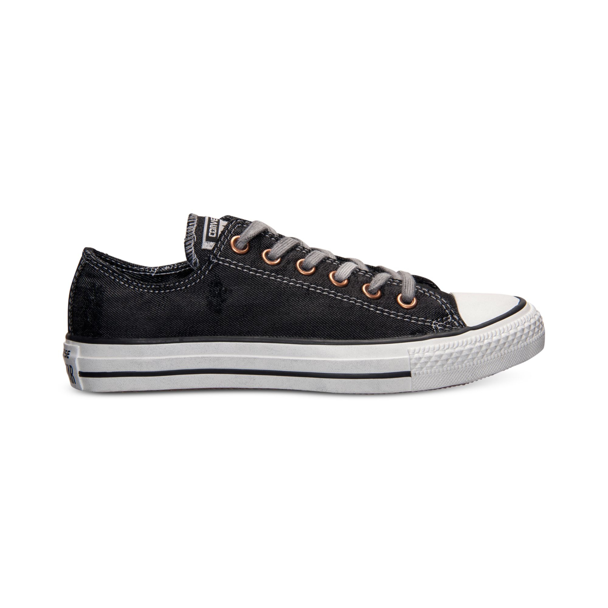 80  Converse chuck taylor all star low casual shoes Combine with Best Outfit