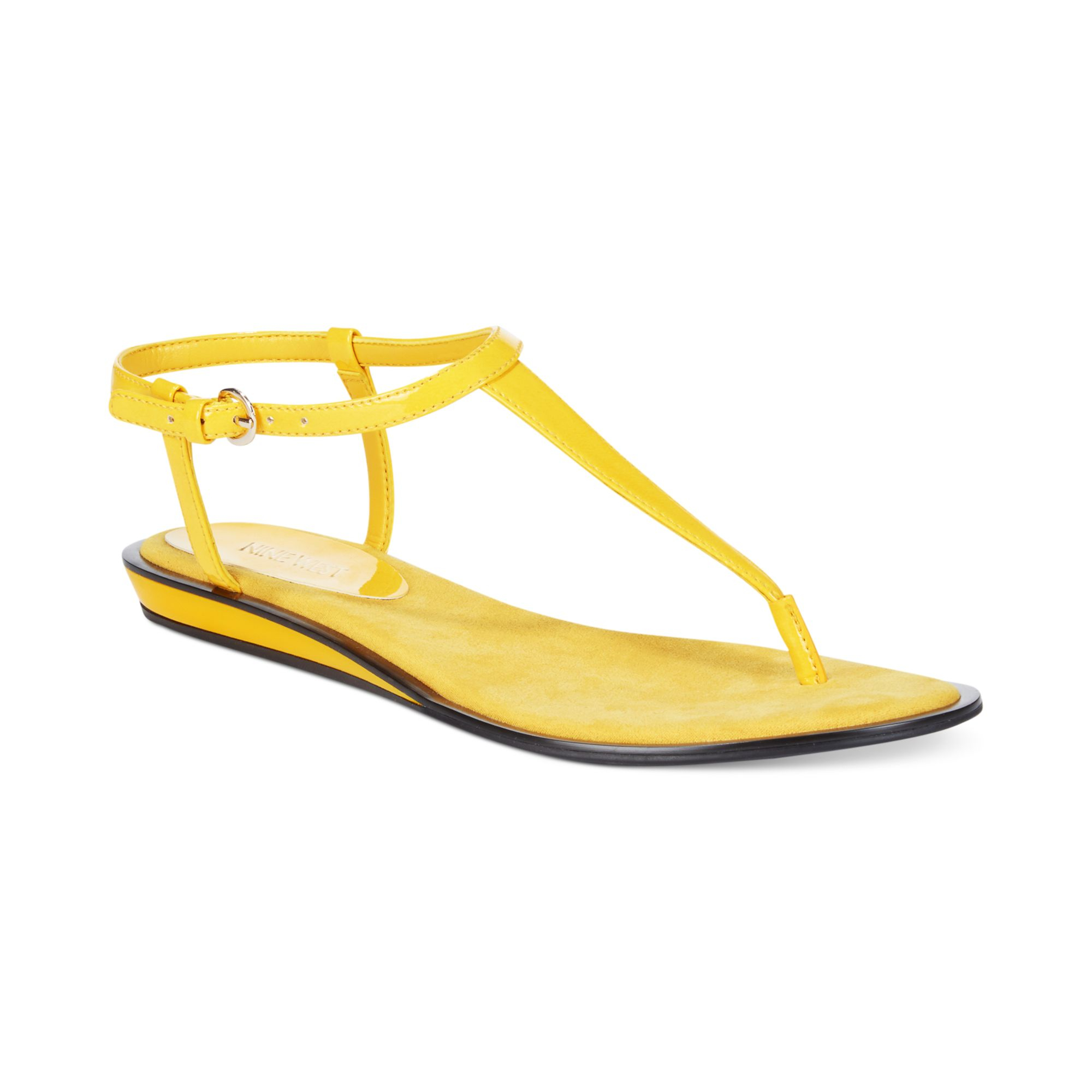 Nine West Venga Thong Sandals in Yellow | Lyst