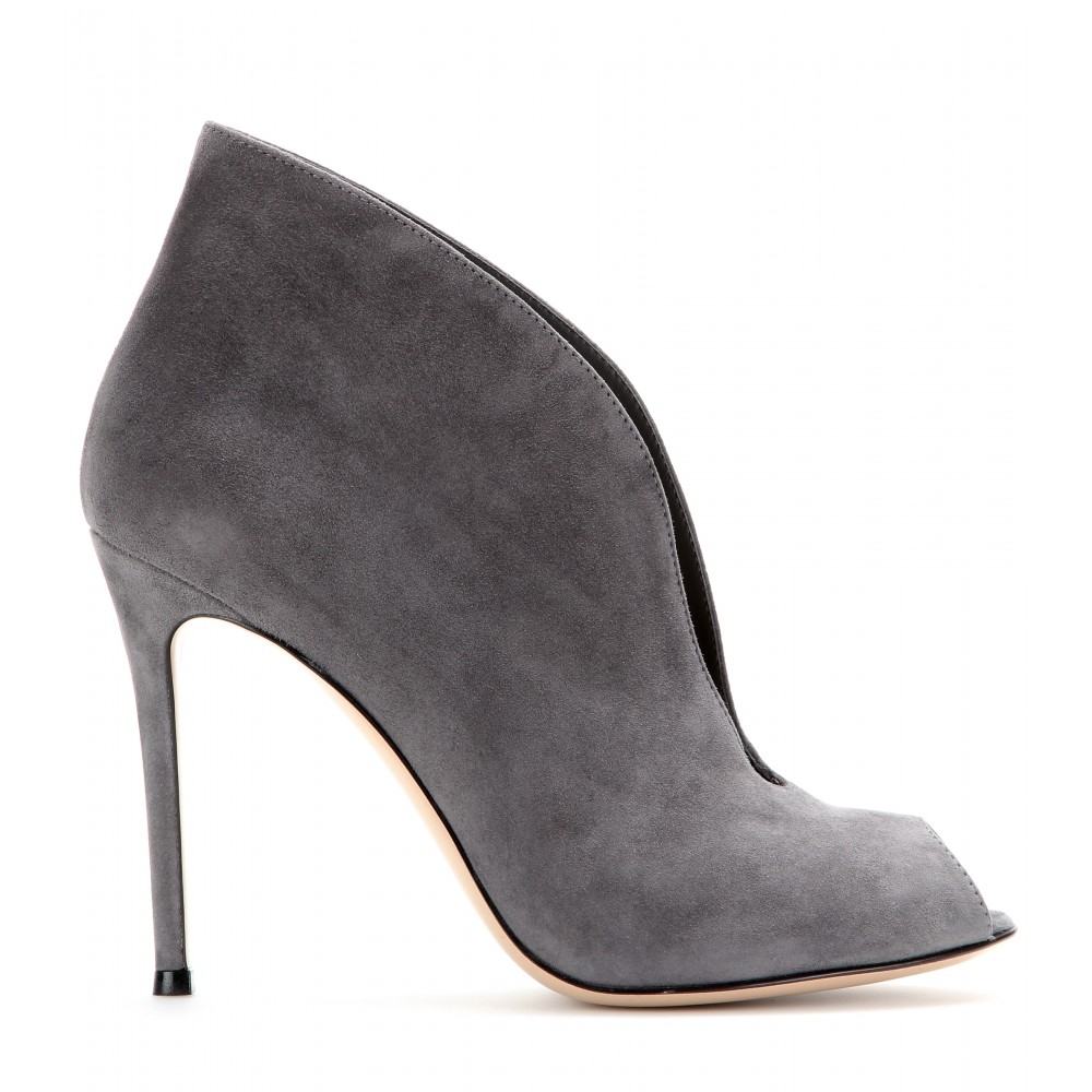 gianvito rossi vamp boots
