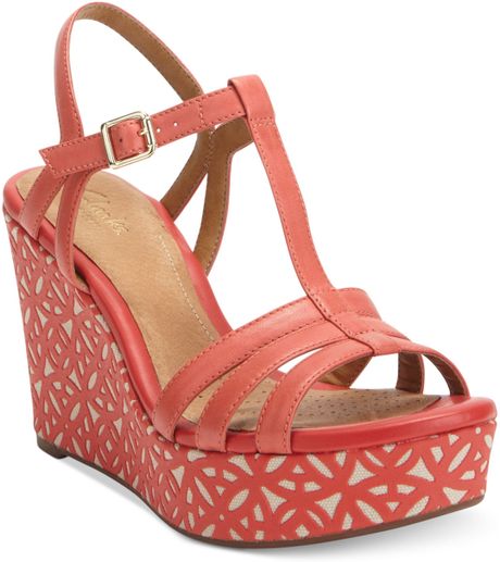 Clarks Artisan By Amelia Avery Platform Wedge Sandals In Red Lyst 