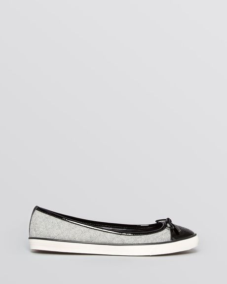 tory burch slip on flats