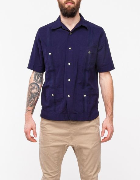 monitaly guayabera