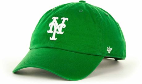 green mets hat