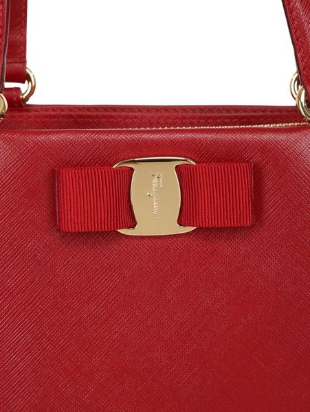  - salvatore-ferragamo-red-tracey-saffiano-leather-shoulder-bag-product-1-16773444-2-976316211-normal_large_flex