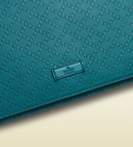 gucci blue clutch