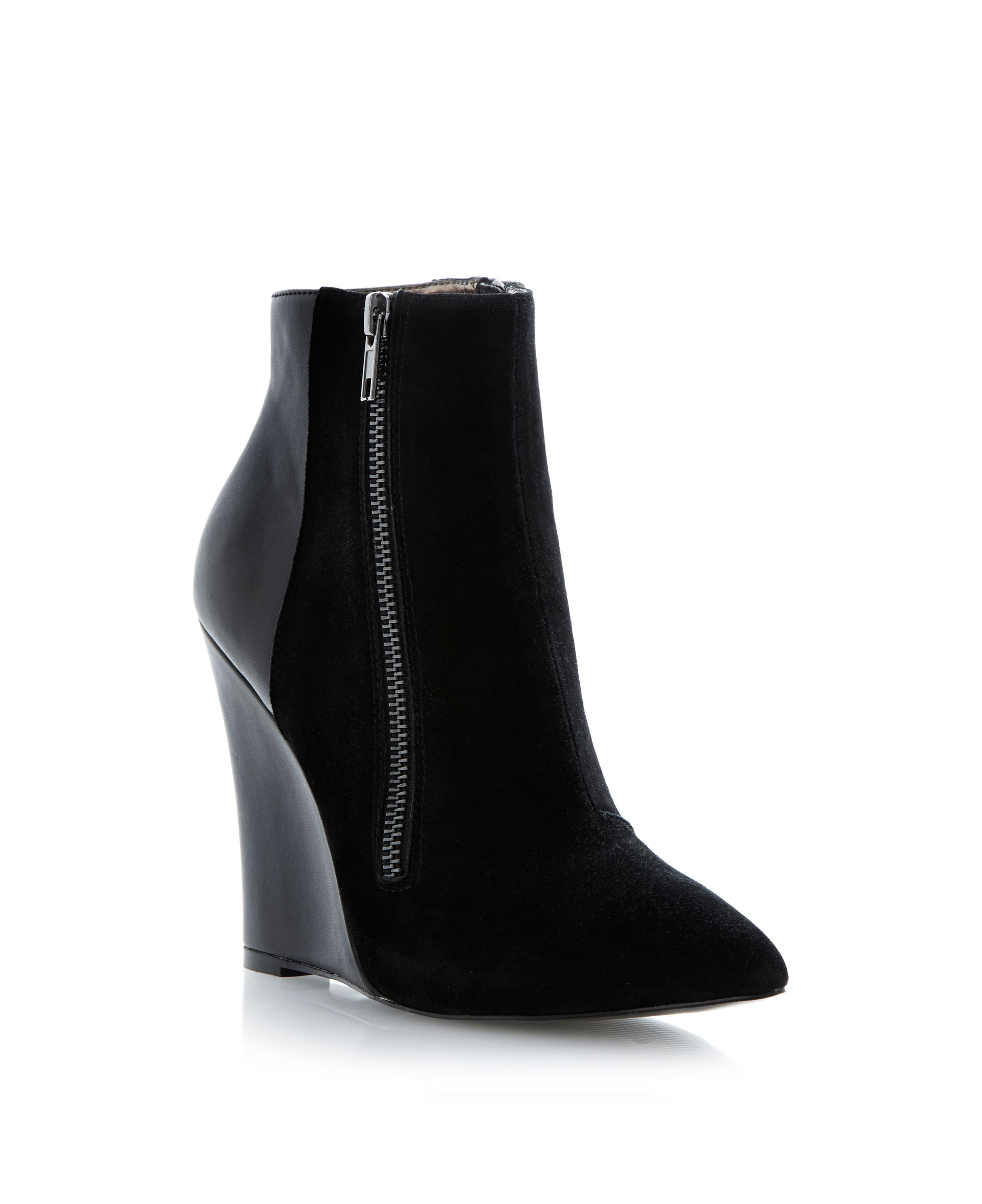 tove pointed toe boot steve madden