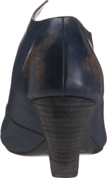 boot upper vamp