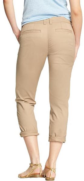 Old Navy Boyfriend Skinny Khakis in Beige (Rolled Oats)