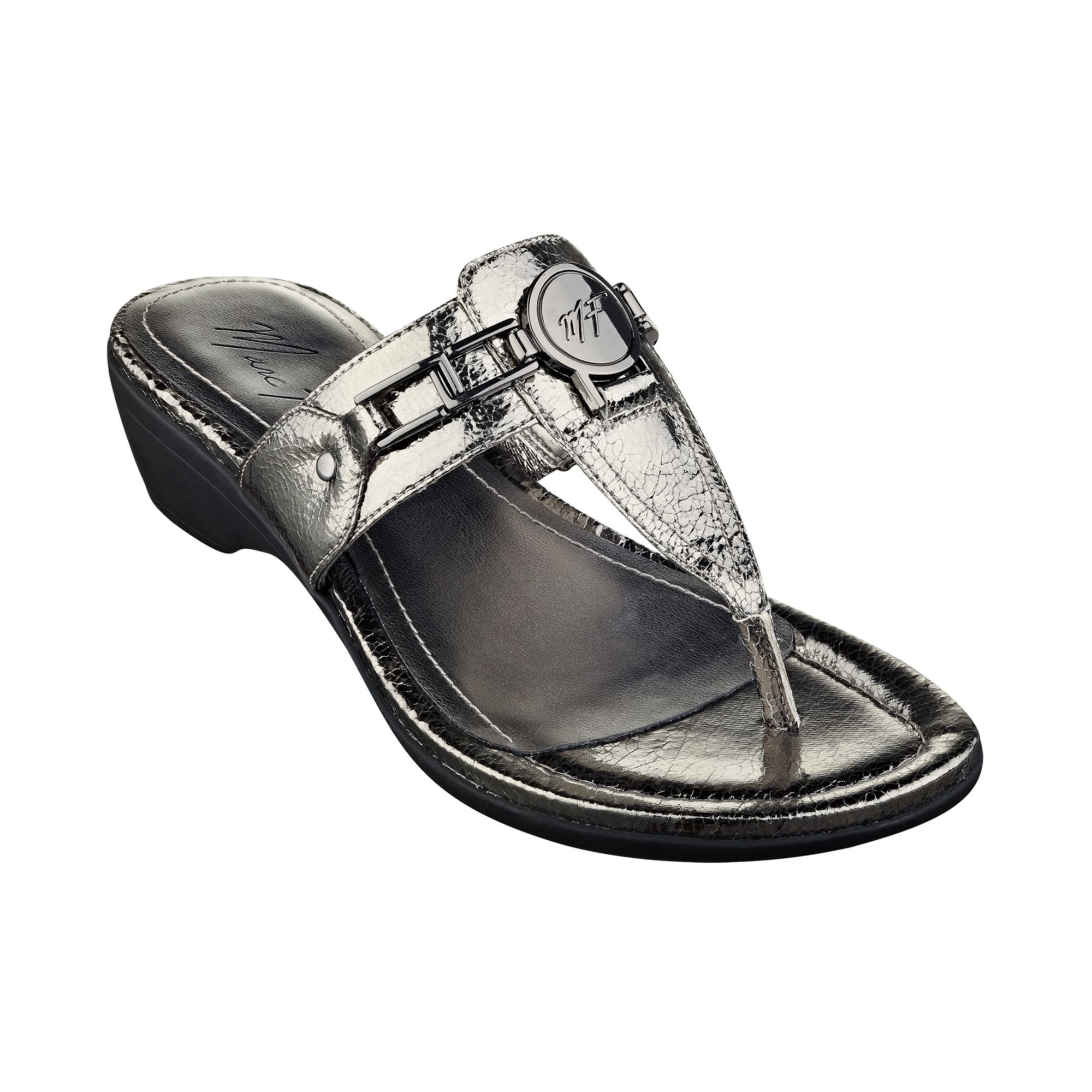 Marc Fisher Amina Thong Sandals in Silver (Silver Crackle