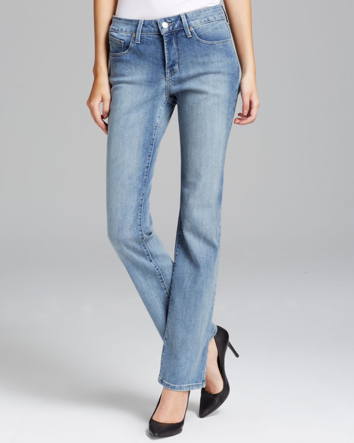 Nydj Petites Marilyn Straight Leg Jeans in Sacramento in Blue