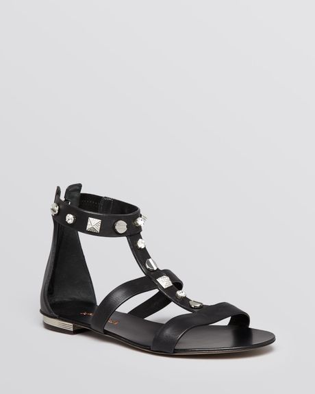 Le Silla Flat Studded Gladiator Sandals in Black | Lyst