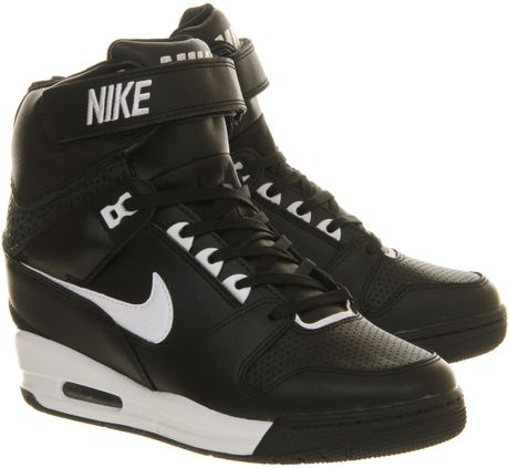 nike air revolution black