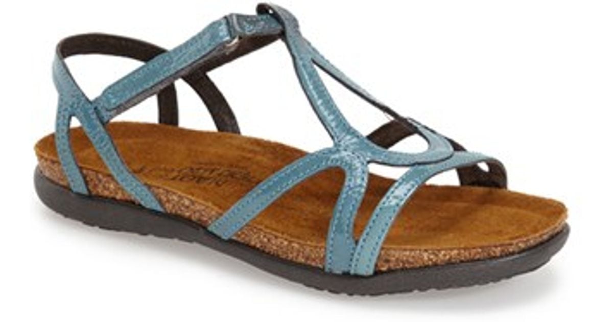 Naot Dorith Patent-Leather Sandals in Blue | Lyst