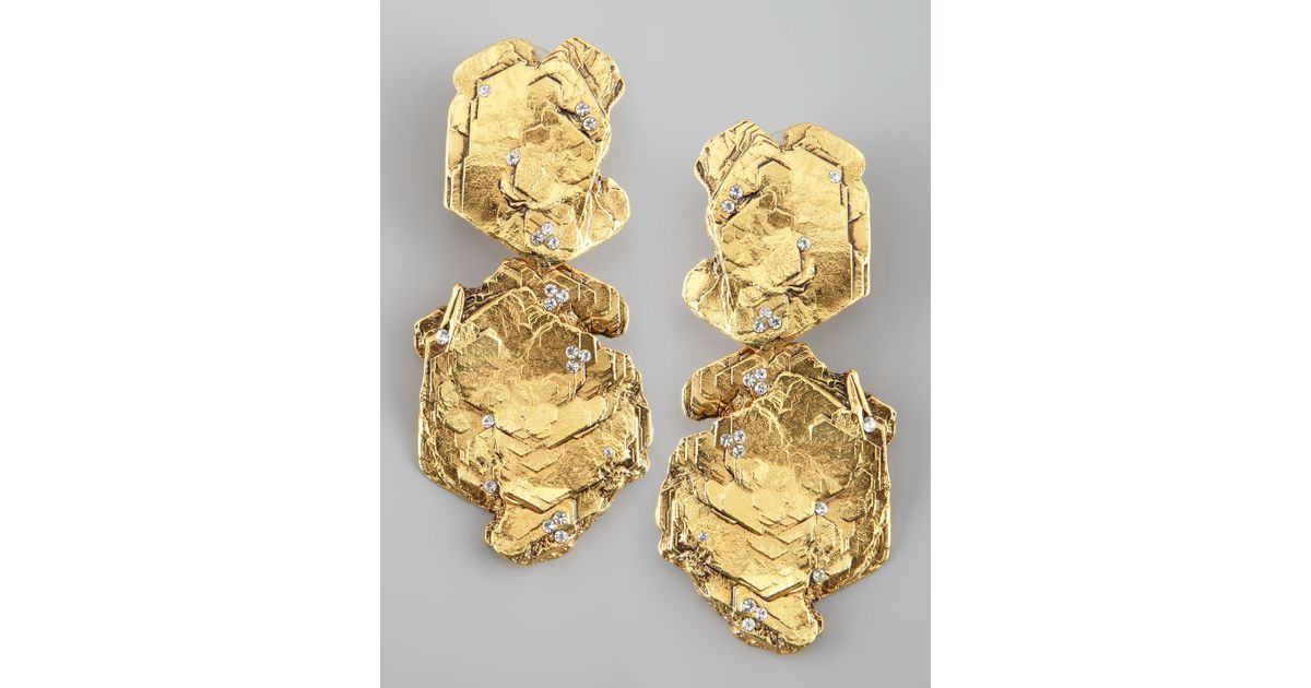 Lyst Jose Maria Barrera Gold Nugget Clip Earrings In Metallic