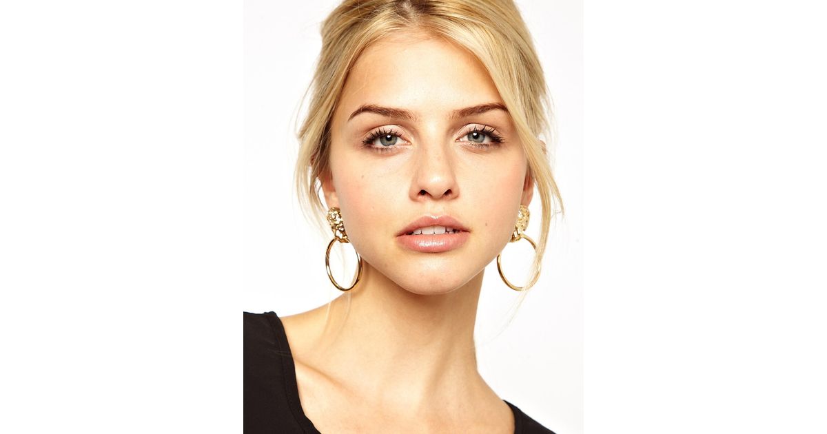 Lyst Kenneth Jay Lane Lion Head Door Knocker Earrings In Metallic