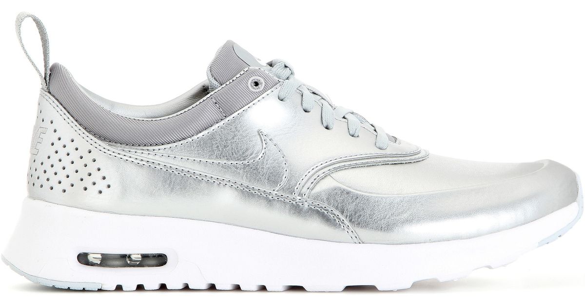 nike silver nike silver