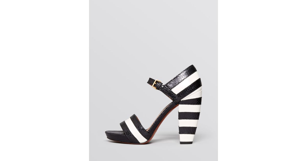 marc jacobs white sandals