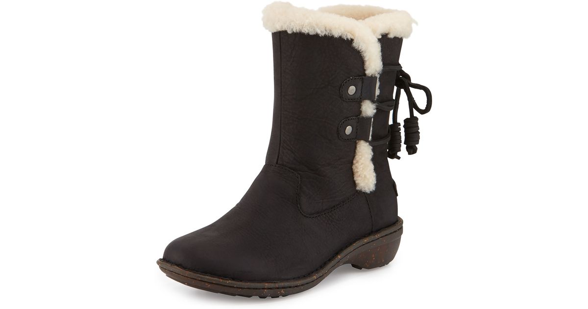 Ugg Akadia Laced Fur-Lined Boots in Black | Lyst